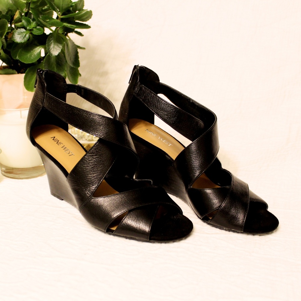 Nine West Black Leather Wedges